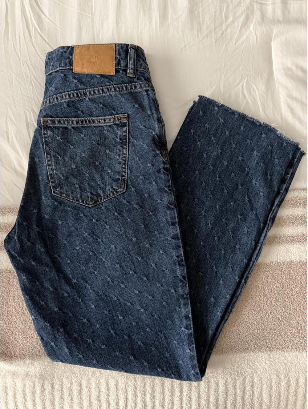 Zara Women's Blue and Navy Jeans